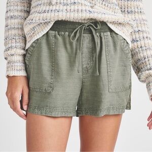 Splendid Cara Shorts in Olive Green. Size XL NWT